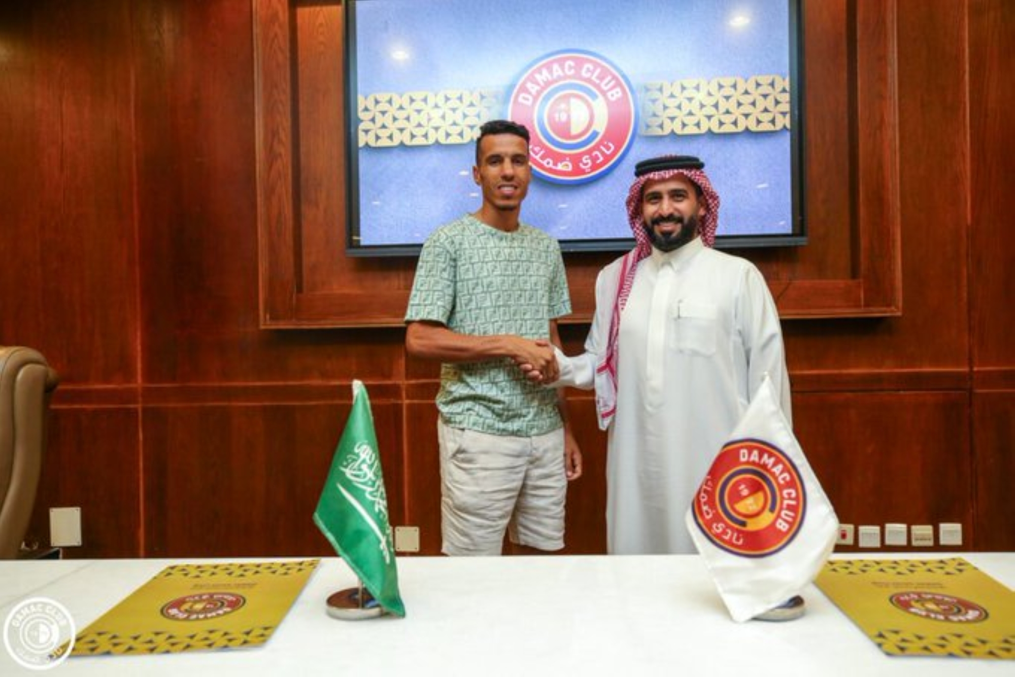 رسميًا: انتقال جمال حركاس إلى ضمك .. صفقة دفاعية قوية تعزز صفوف الفريق