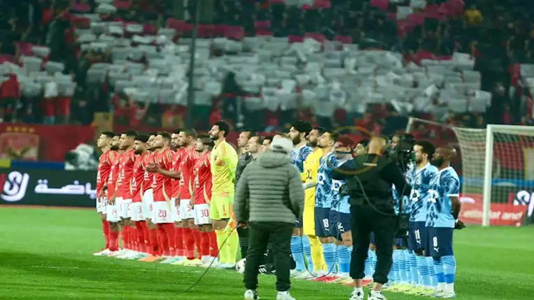 الكشف عن طاقم تحكيم مباراة الأهلي وبيراميدز: الحكم الإسباني يدير اللقاء المرتقب