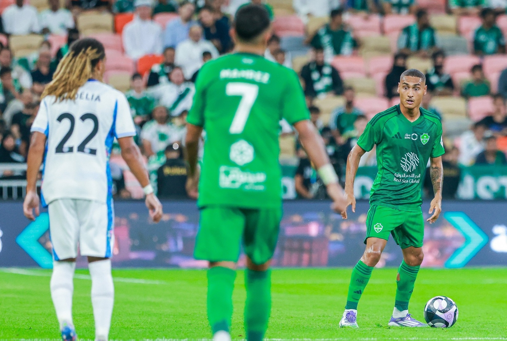 إنزو ميلوت: جماهير الأهلي مجانين.. تصريحات اللاعب بعد فوز الأهلي على نيوم