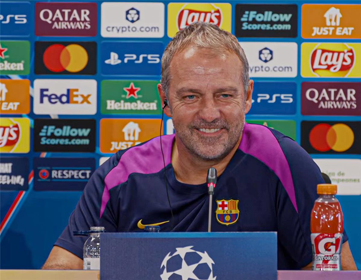 فليك يُثير الجدل: تصريحات هانز فليك النارية عن برشلونة وباريس ويامال تتصدر المشهد قبل قمة الأبطال!