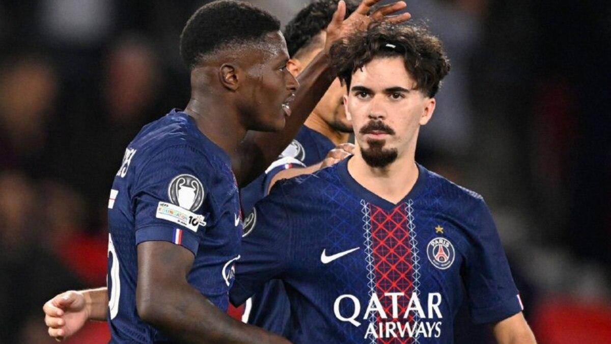 صراع الكبار: الكشف عن تشكيل باريس سان جيرمان المتوقع أمام برشلونة اليوم في دوري أبطال أوروبا