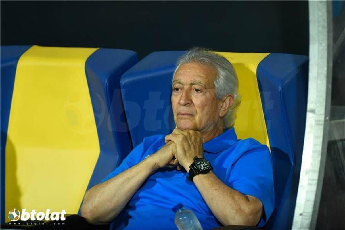 صدمة حلمي طولان: تحديات تضارب مواعيد منتخب مصر في كأس العرب 2025 تُثير قلق الشارع الكروي